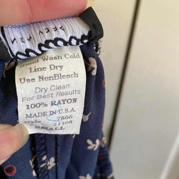 Vintage Caribou Womens Ultra High Rise Stretch Leaf Print Blue Shorts Size Small - Picture 3 of 8